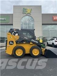 John Deere 318G Φορτωτάκια