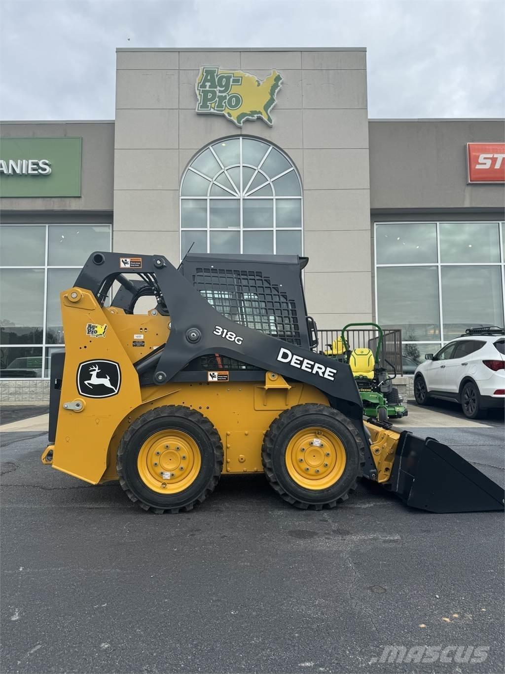 John Deere 318G Φορτωτάκια