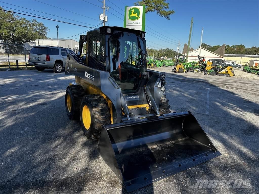 John Deere 324G Φορτωτάκια