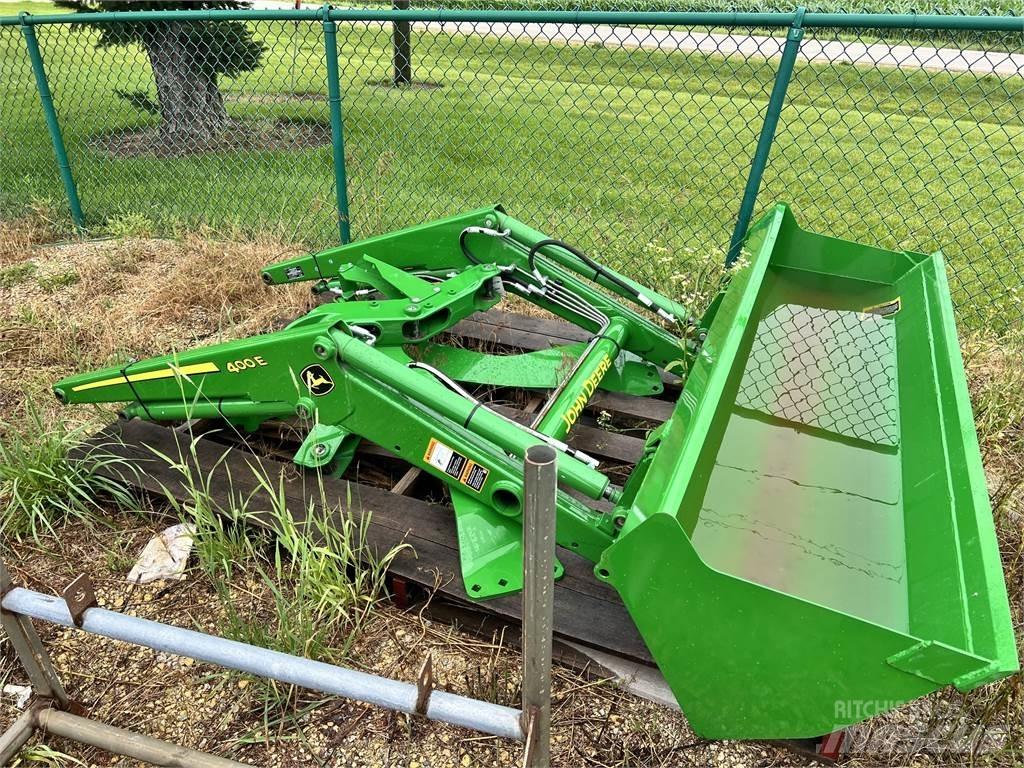 John Deere 400E Τρακτέρ