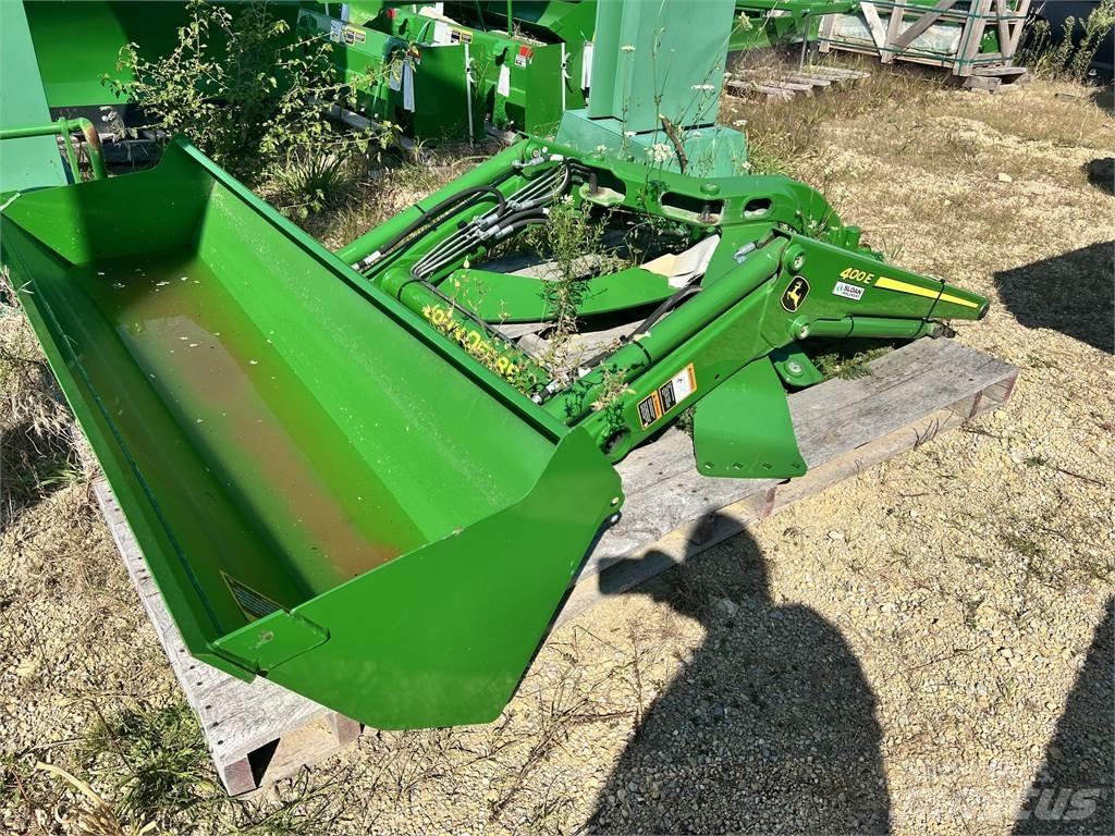 John Deere 400E Τρακτέρ