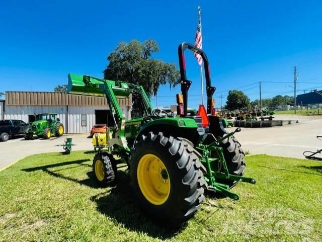 John Deere 4044M Τρακτέρ