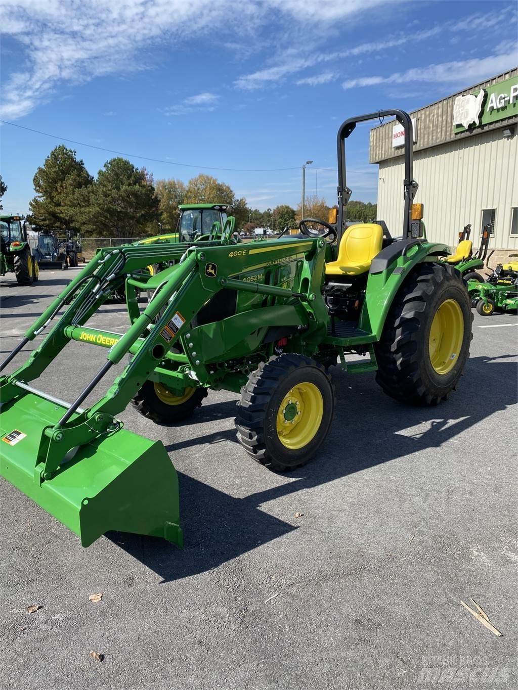 John Deere 4052M Τρακτέρ