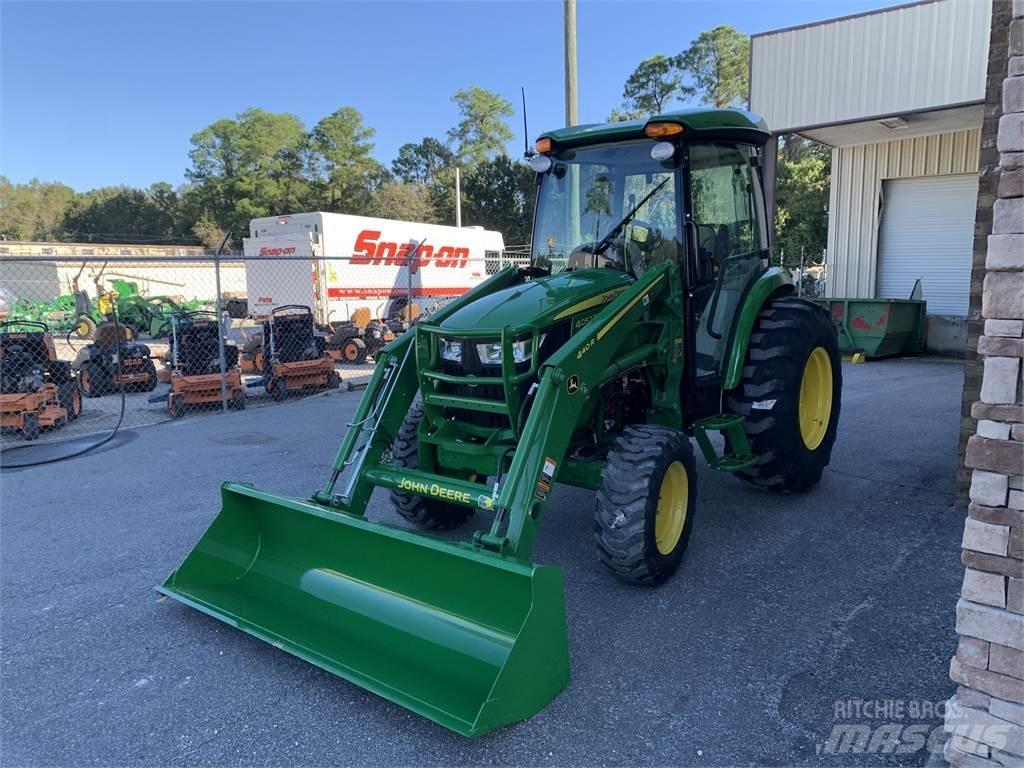 John Deere 4052R Τρακτέρ