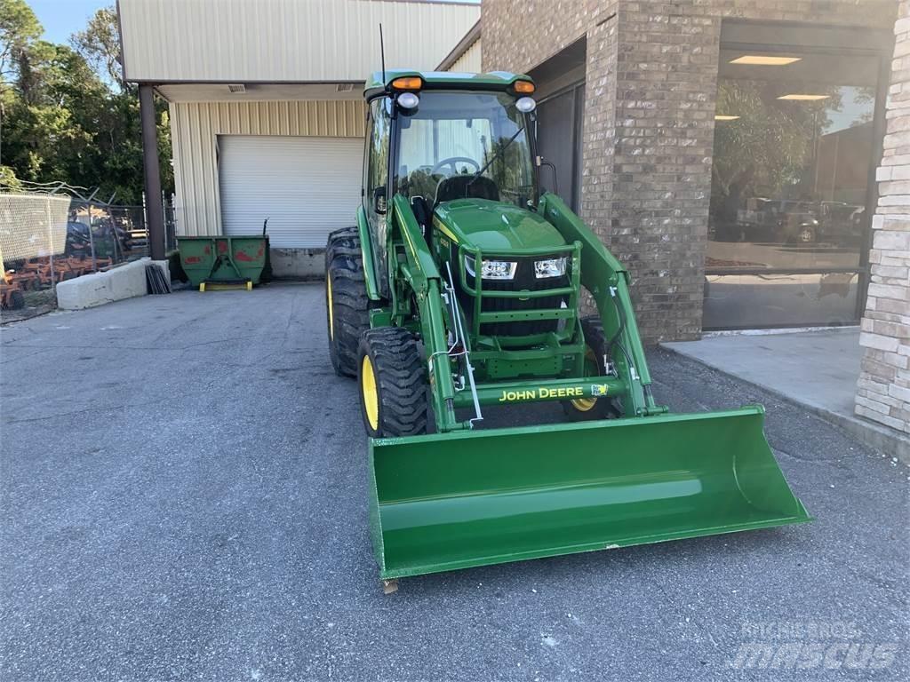 John Deere 4052R Τρακτέρ