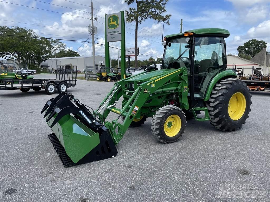John Deere 4052R Τρακτέρ