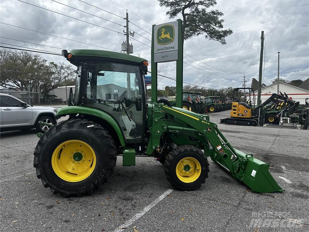 John Deere 4066R Τρακτέρ
