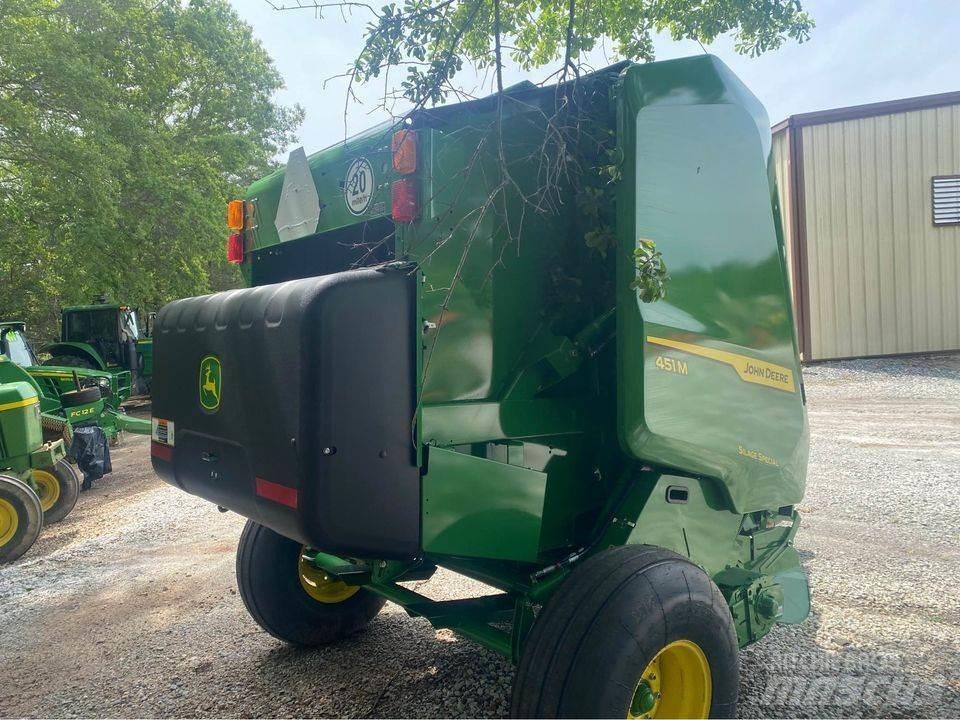 John Deere 451M Πρέσες κυλινδρικών δεμάτων