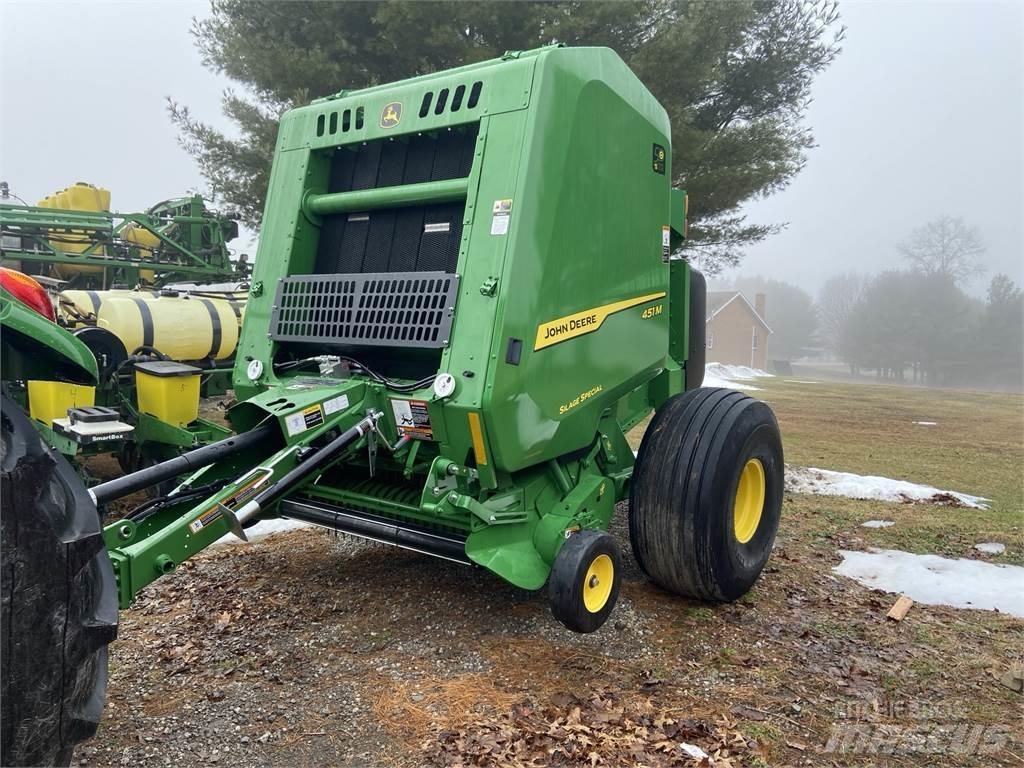 John Deere 451M Πρέσες κυλινδρικών δεμάτων