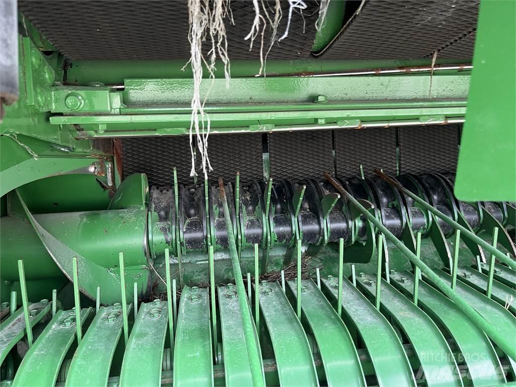 John Deere 451M Πρέσες κυλινδρικών δεμάτων