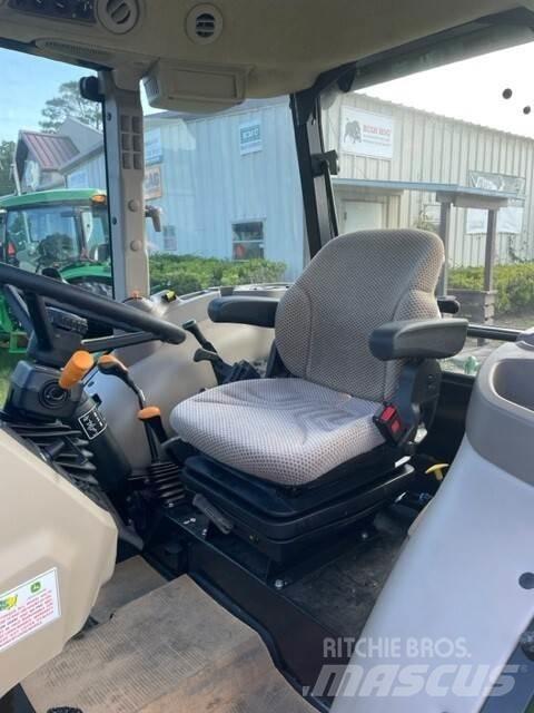 John Deere 5067E Τρακτέρ