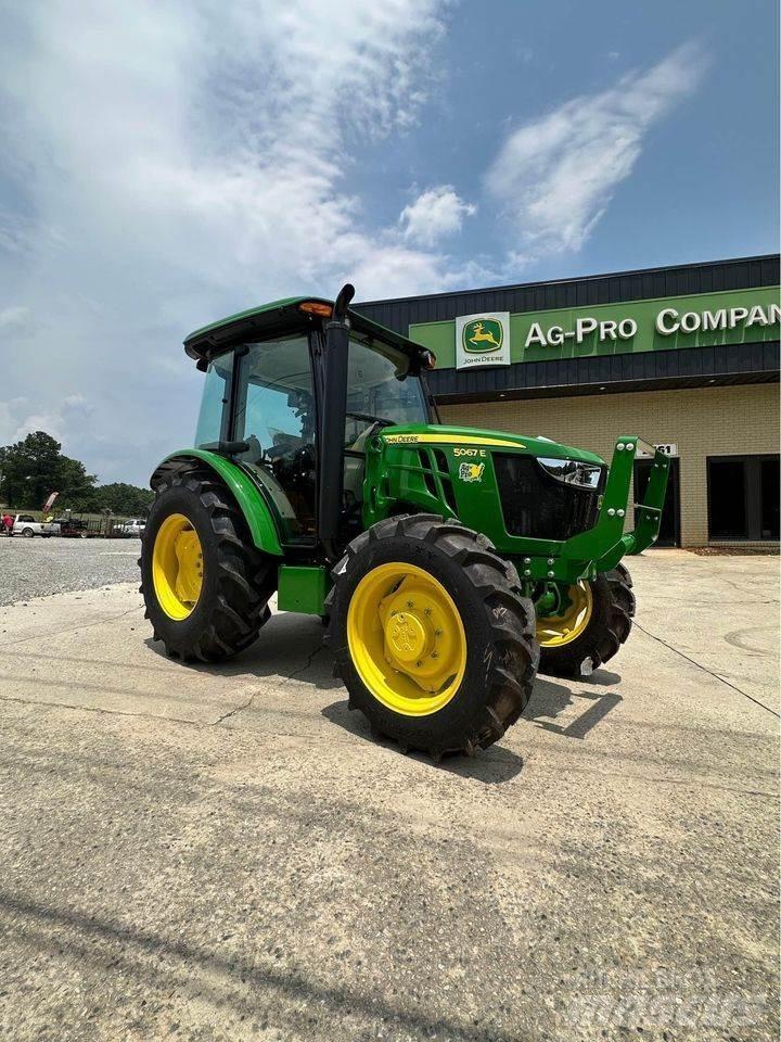 John Deere 5067E Τρακτέρ