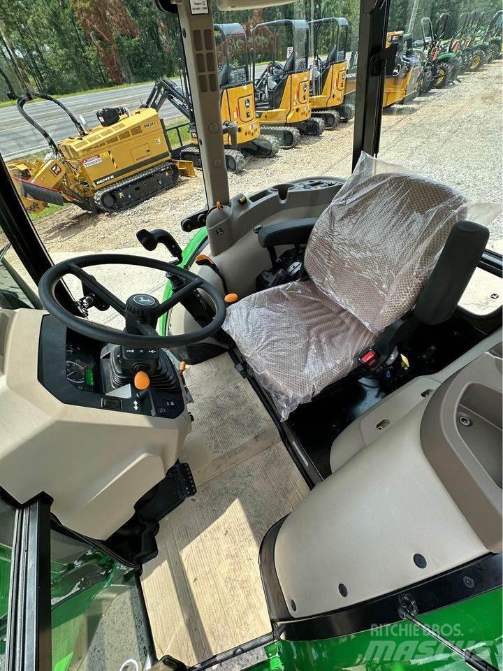 John Deere 5067E Τρακτέρ
