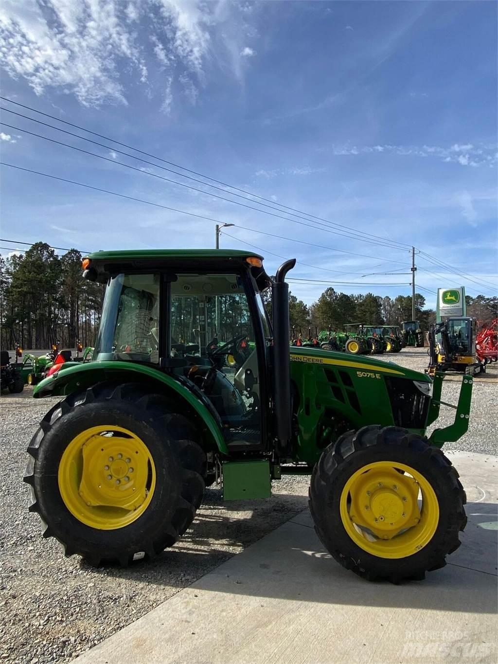 John Deere 5075E Τρακτέρ