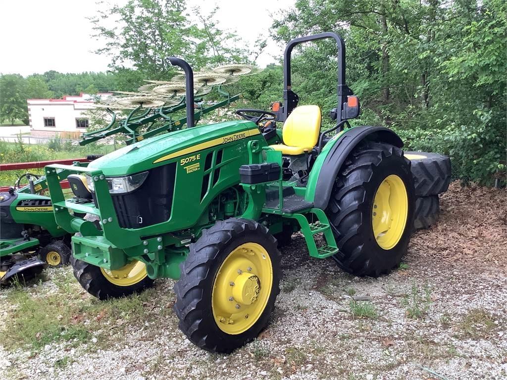 John Deere 5075E Τρακτέρ μικρών διαστάσεων