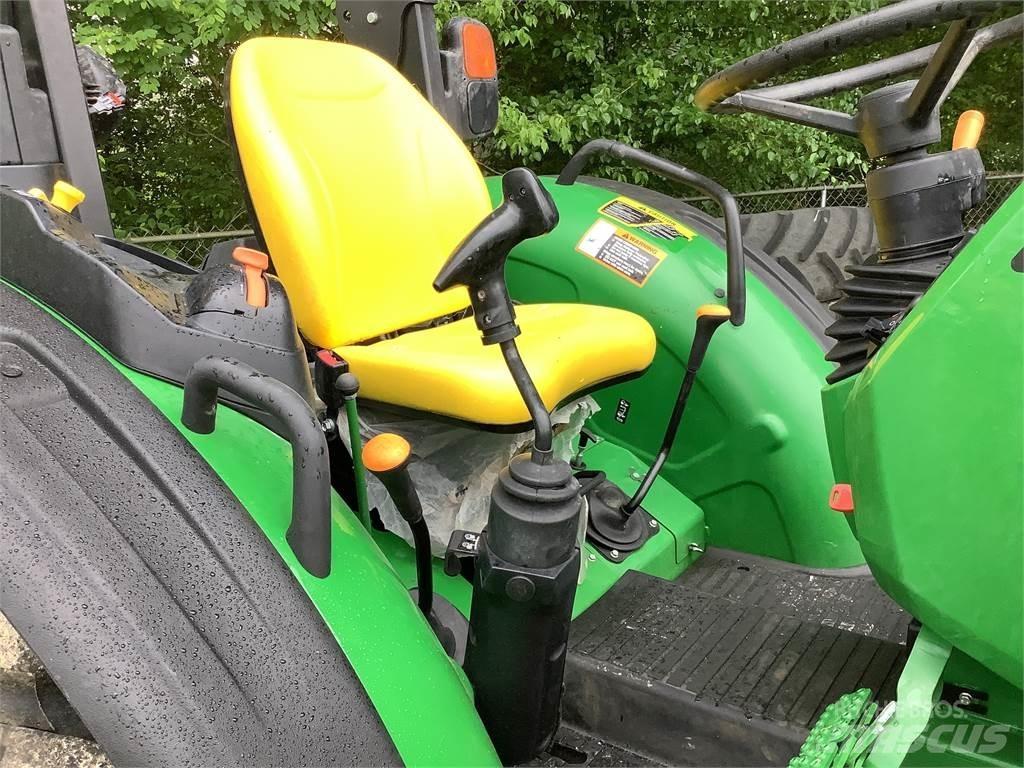 John Deere 5075E Τρακτέρ μικρών διαστάσεων