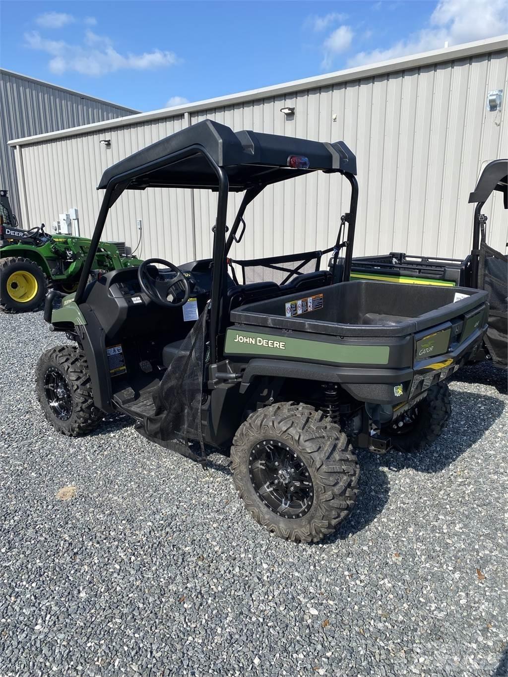 John Deere 590M Χρηστικές μηχανές