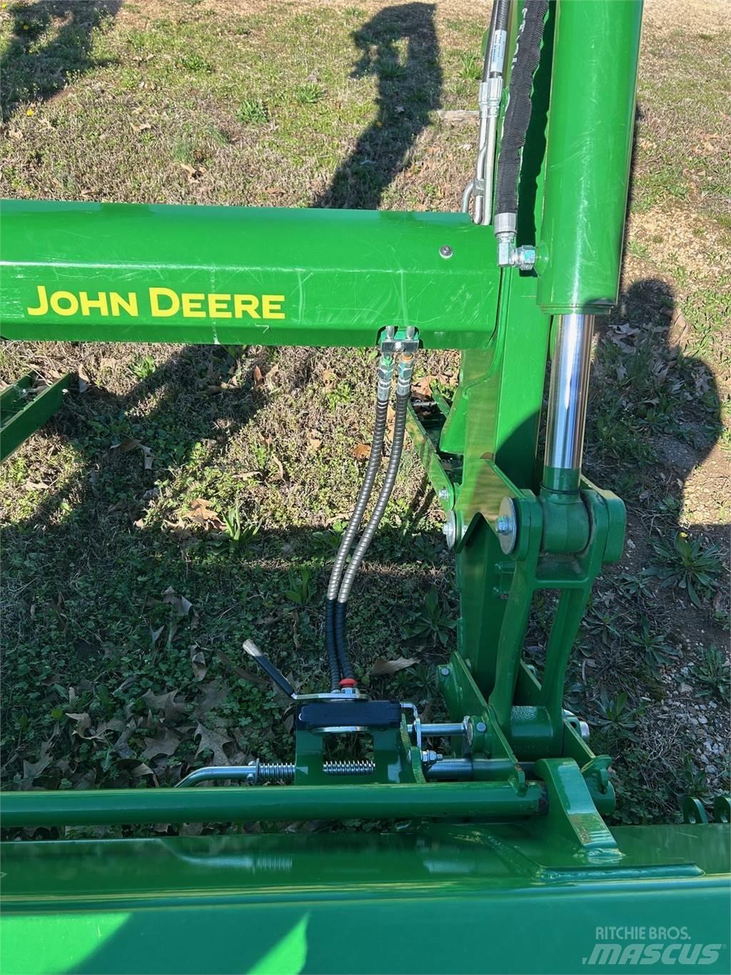 John Deere 600R Τρακτέρ