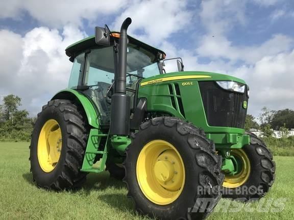 John Deere 6105E Τρακτέρ