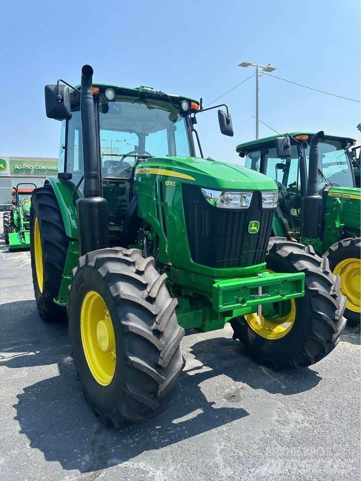 John Deere 6105E Τρακτέρ