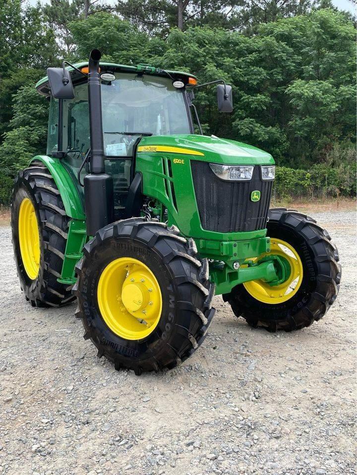 John Deere 6120E Τρακτέρ