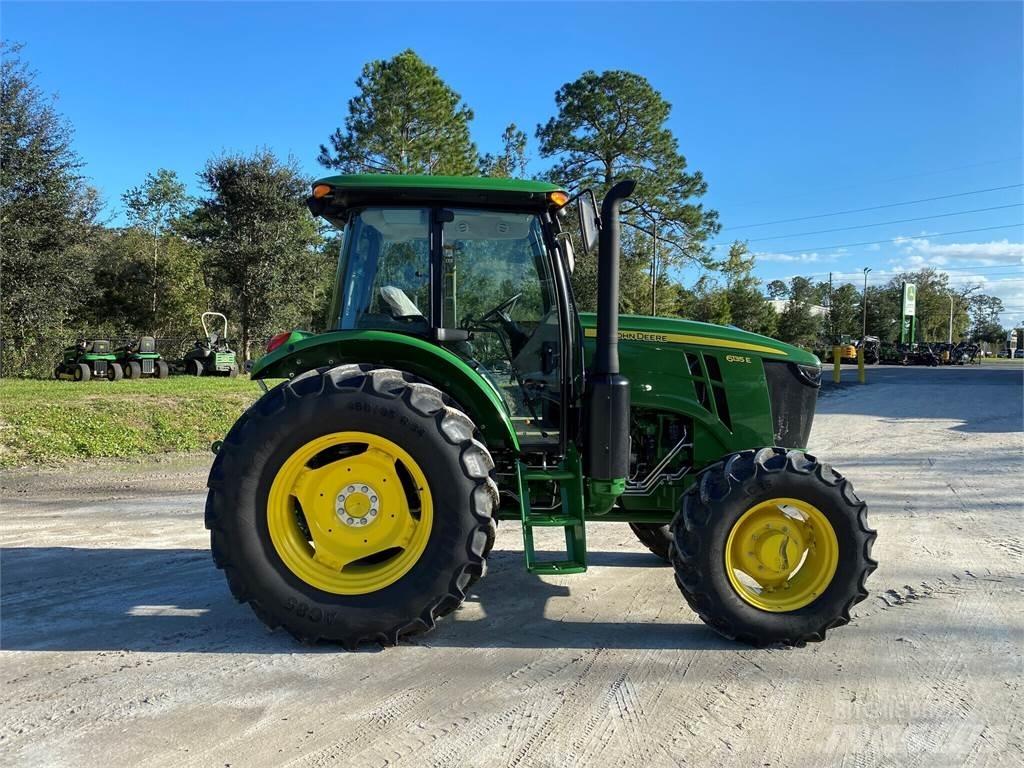 John Deere 6135E Τρακτέρ