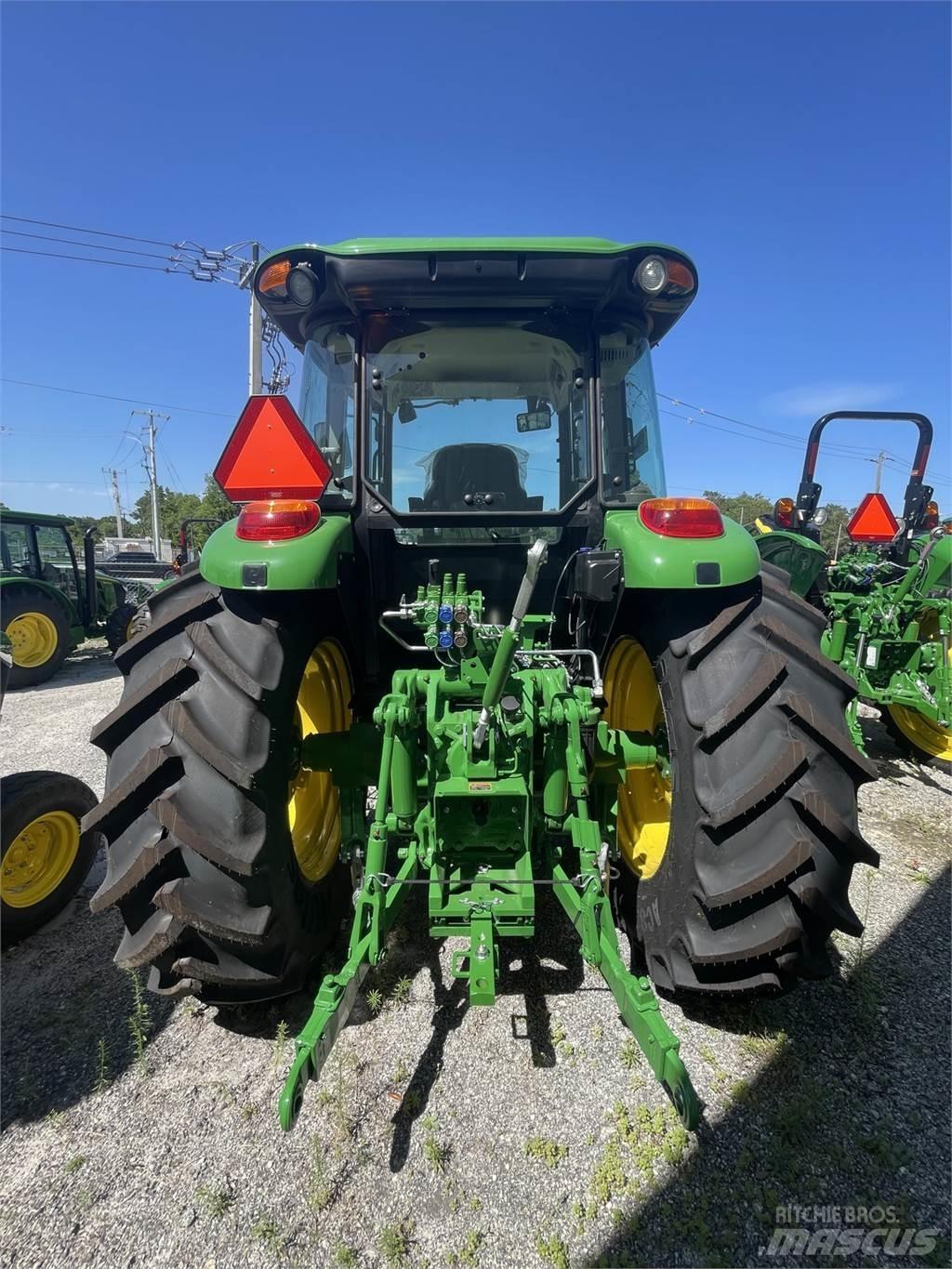 John Deere 6135E Τρακτέρ