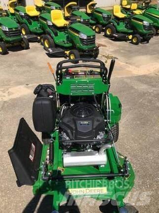 John Deere 636M Χορτοκοπτικά με καθιστό χειριστή