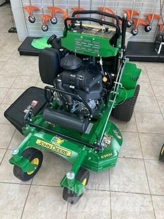 John Deere 636M Χορτοκοπτικά με καθιστό χειριστή