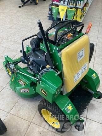 John Deere 636M Χορτοκοπτικά με καθιστό χειριστή