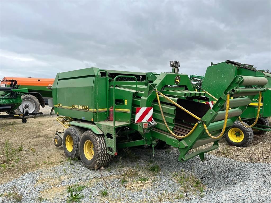 John Deere 690 Πρέσες τετράγωνων δεμάτων