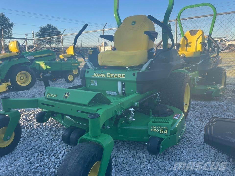 John Deere 720E Χορτοκοπτικά μηδενικής στροφής