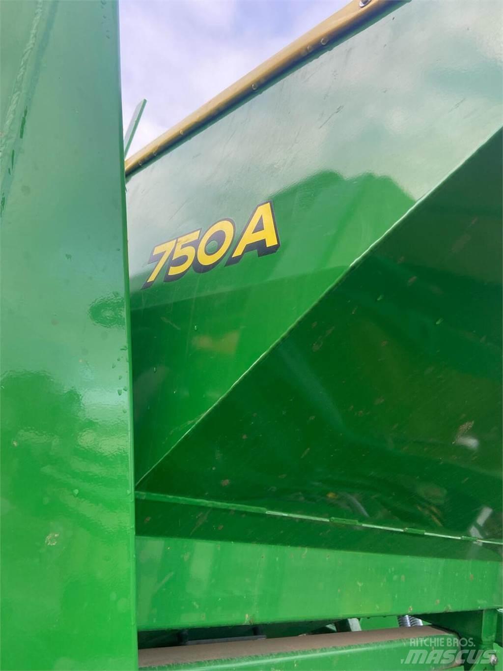 John Deere 750A Σπορείς