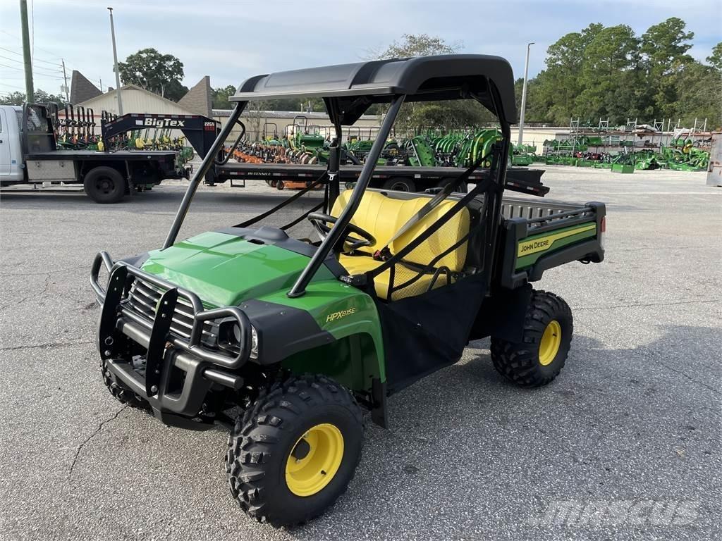 John Deere 815E Χρηστικές μηχανές