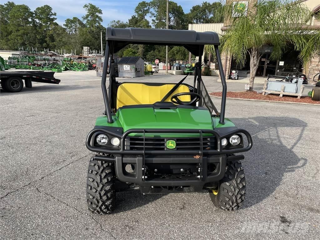 John Deere 815E Χρηστικές μηχανές