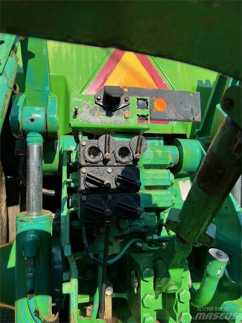 John Deere 8200 Τρακτέρ