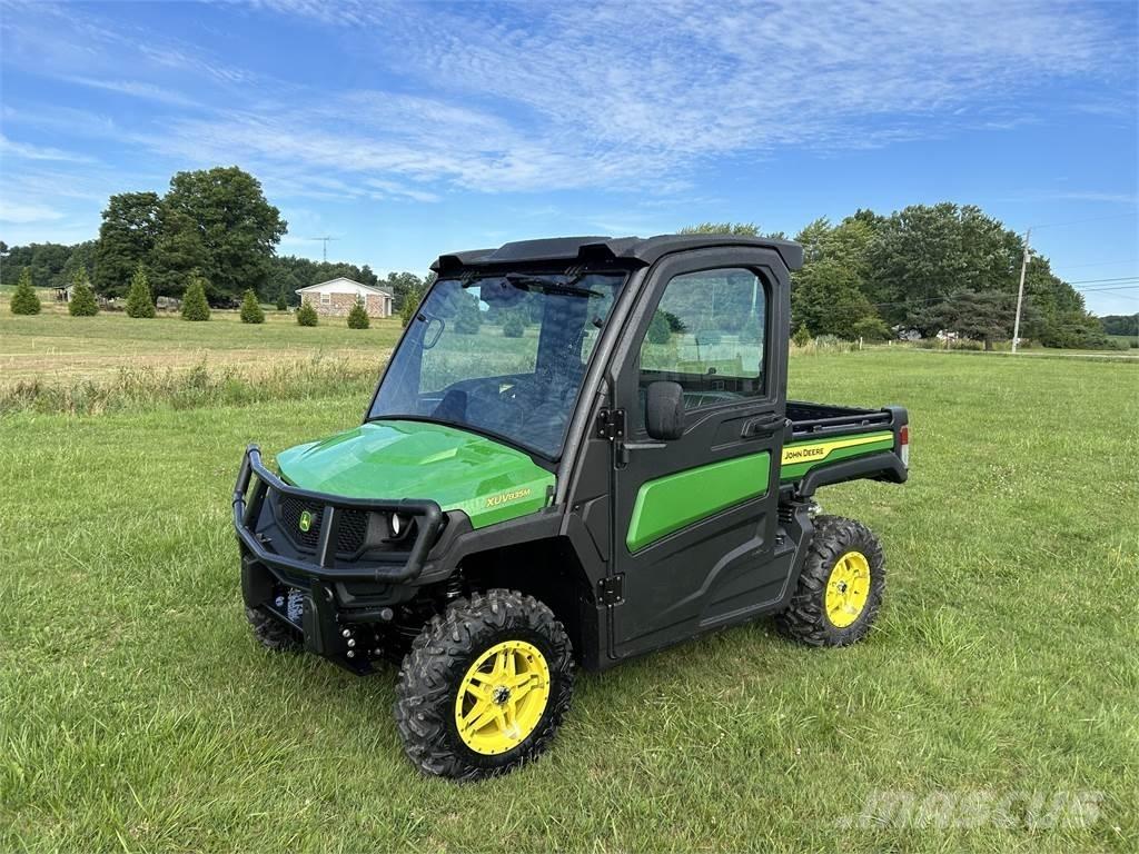 John Deere 835M Χρηστικές μηχανές