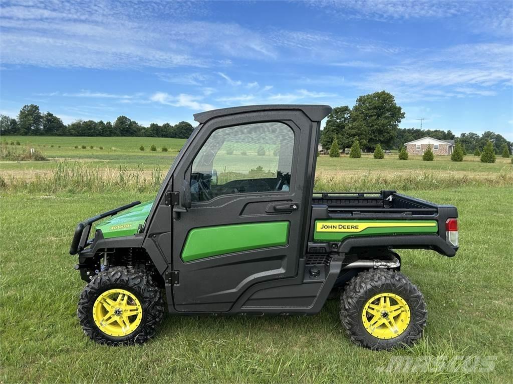 John Deere 835M Χρηστικές μηχανές