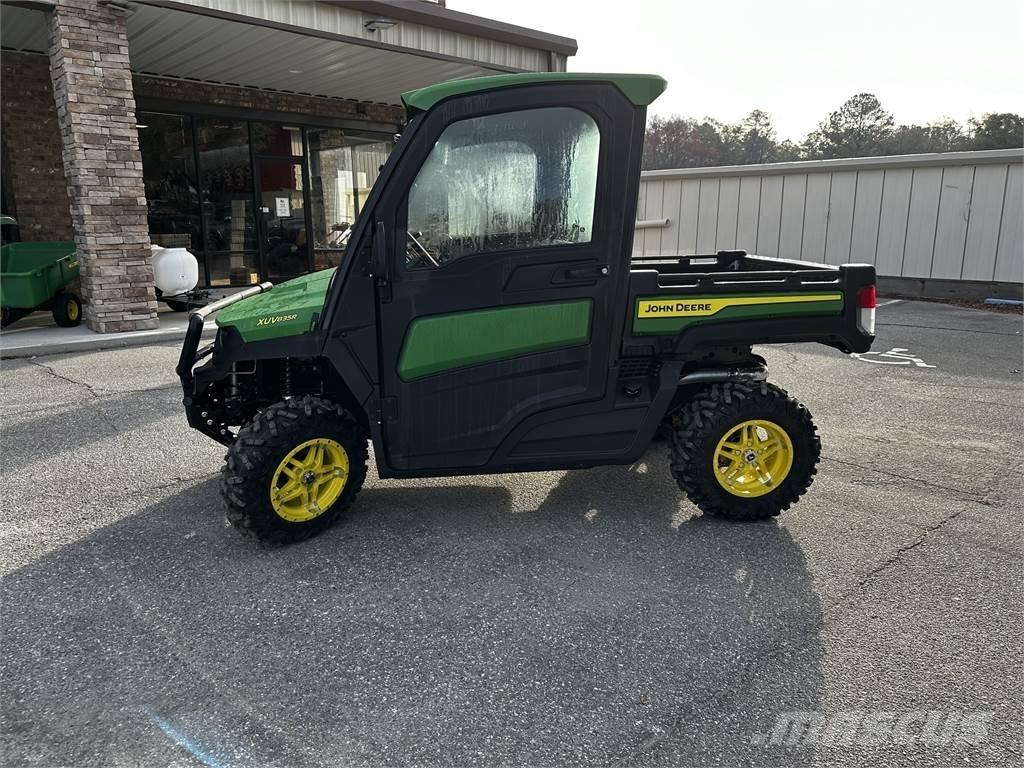 John Deere 835R Χρηστικές μηχανές