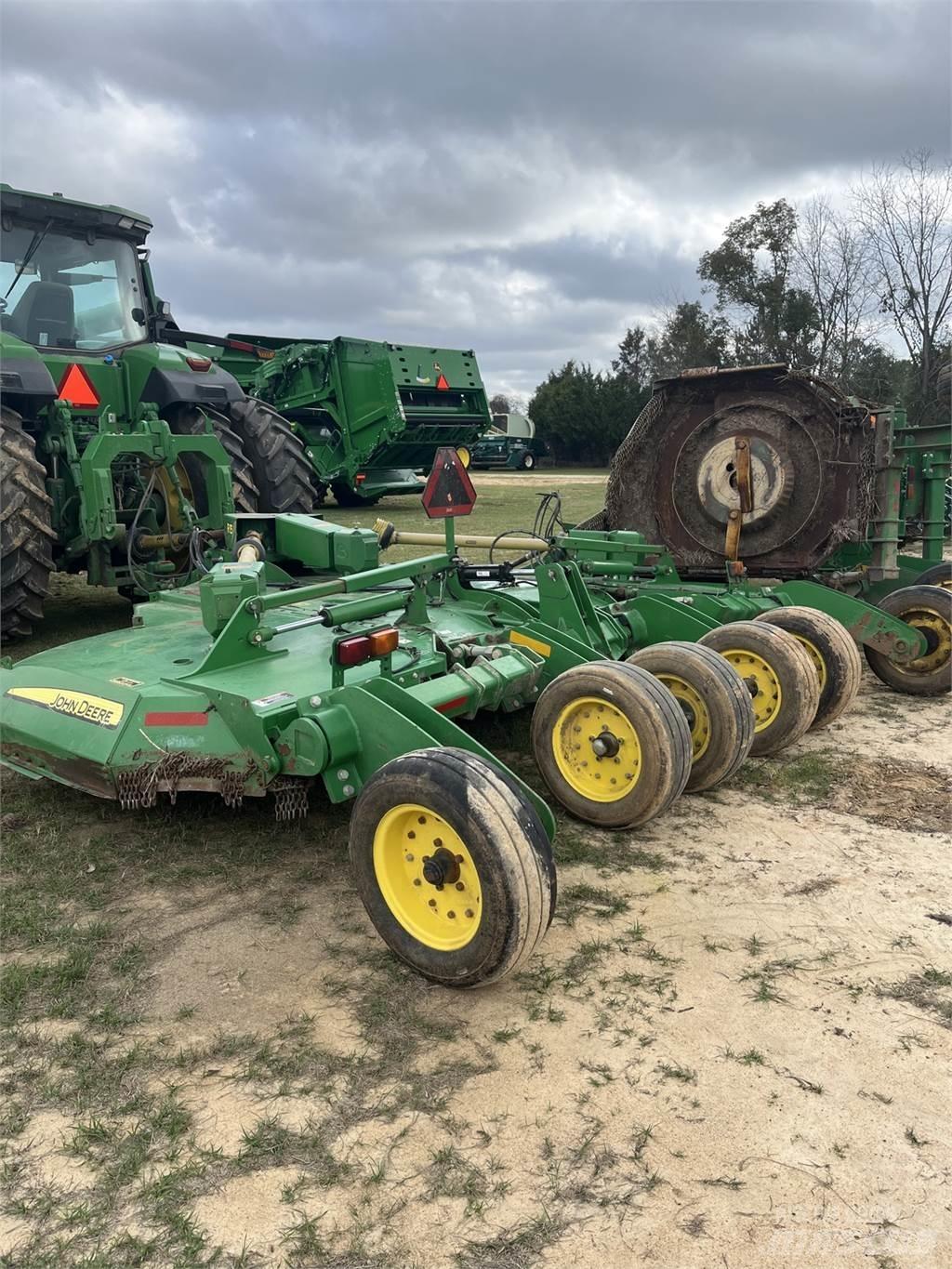 John Deere R15 Τεμαχιστές, κόπτες και ξετυλιχτές δεμάτων