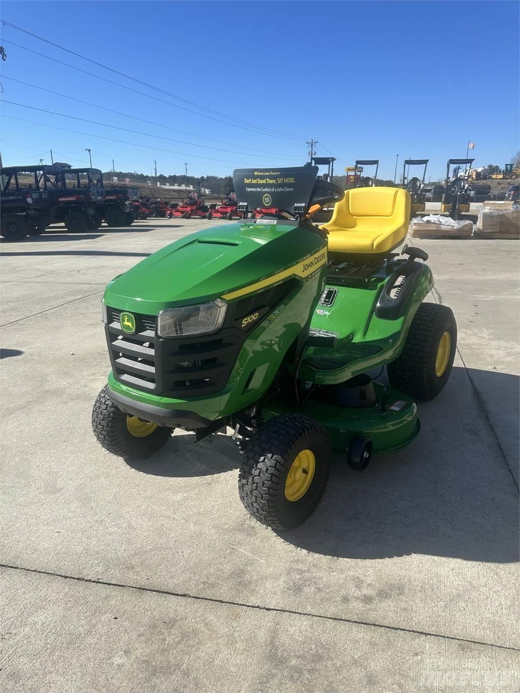 John Deere S100 Χορτοκοπτικά με καθιστό χειριστή