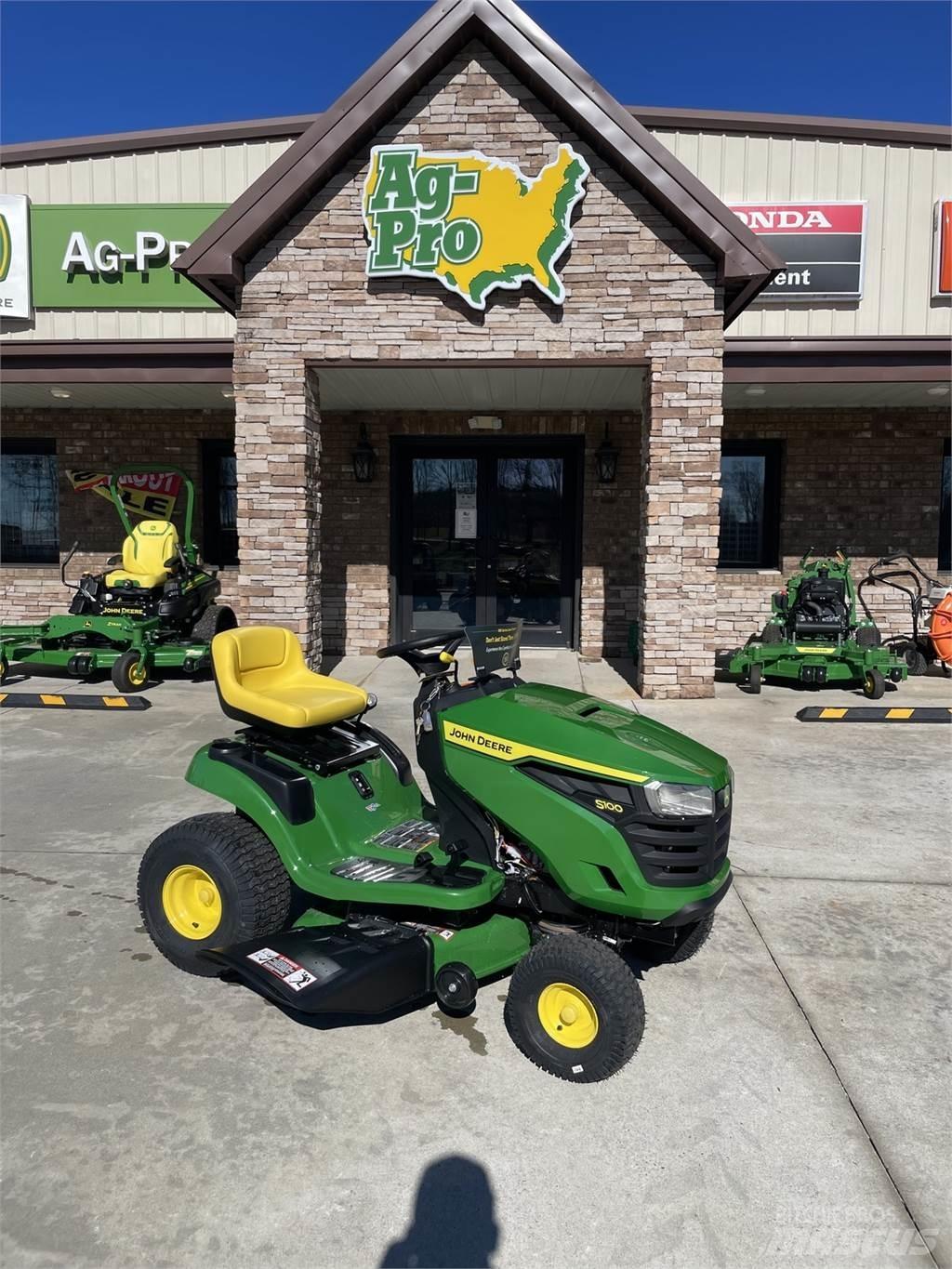 John Deere S100 Χορτοκοπτικά με καθιστό χειριστή