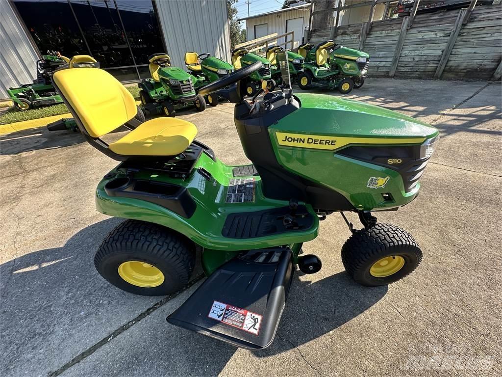 John Deere S110 Χορτοκοπτικά με καθιστό χειριστή