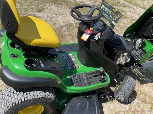 John Deere S130 Χορτοκοπτικά με καθιστό χειριστή