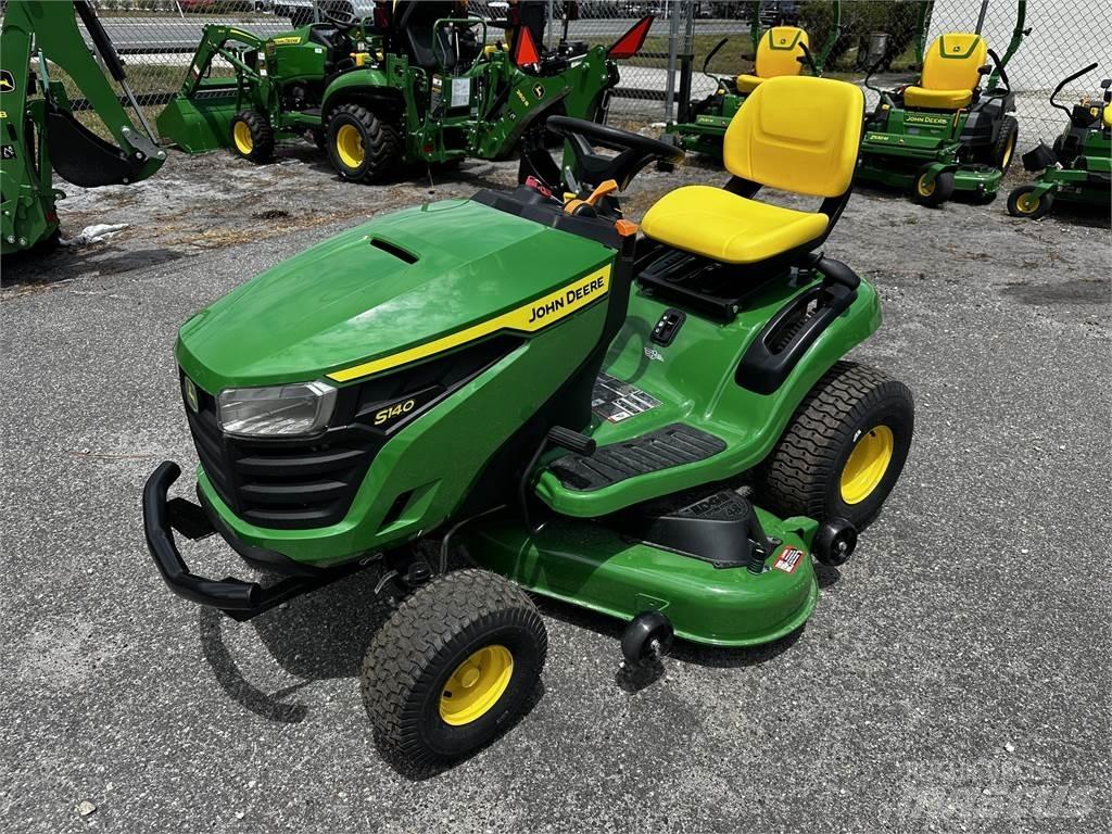 John Deere S140 Χορτοκοπτικά με καθιστό χειριστή