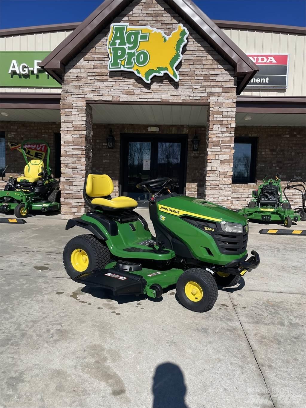 John Deere S240 Τρακτέρ μικρών διαστάσεων