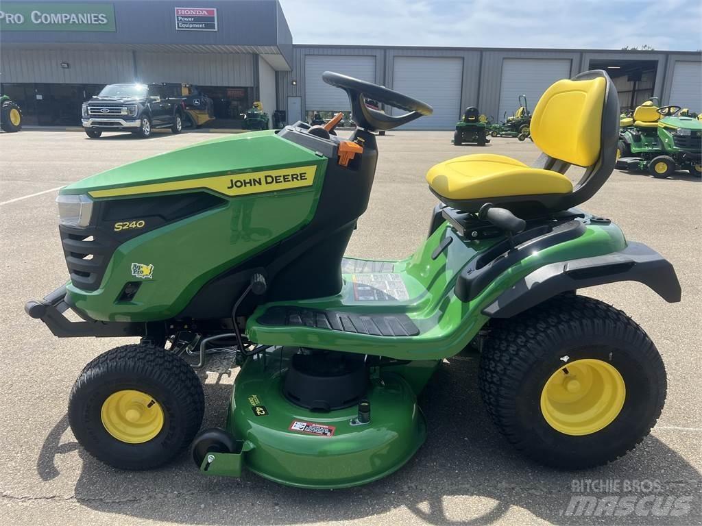 John Deere S240 Τρακτέρ μικρών διαστάσεων