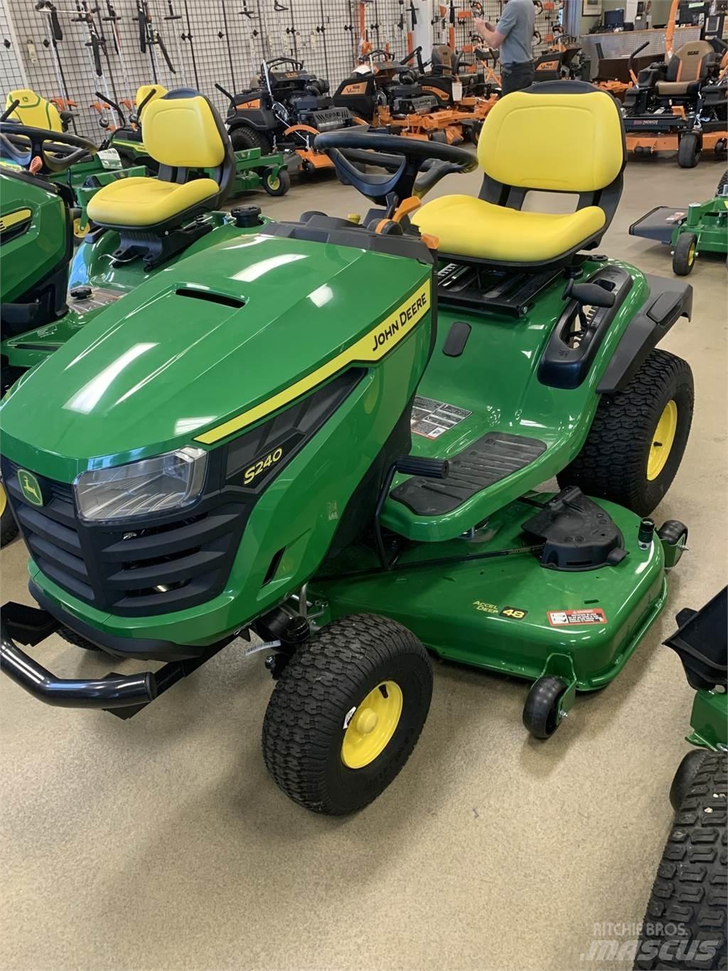 John Deere S240 Τρακτέρ μικρών διαστάσεων