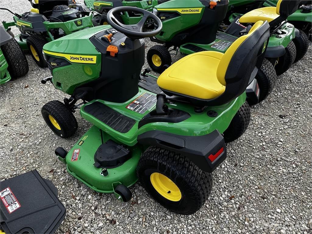 John Deere S240 Τρακτέρ μικρών διαστάσεων