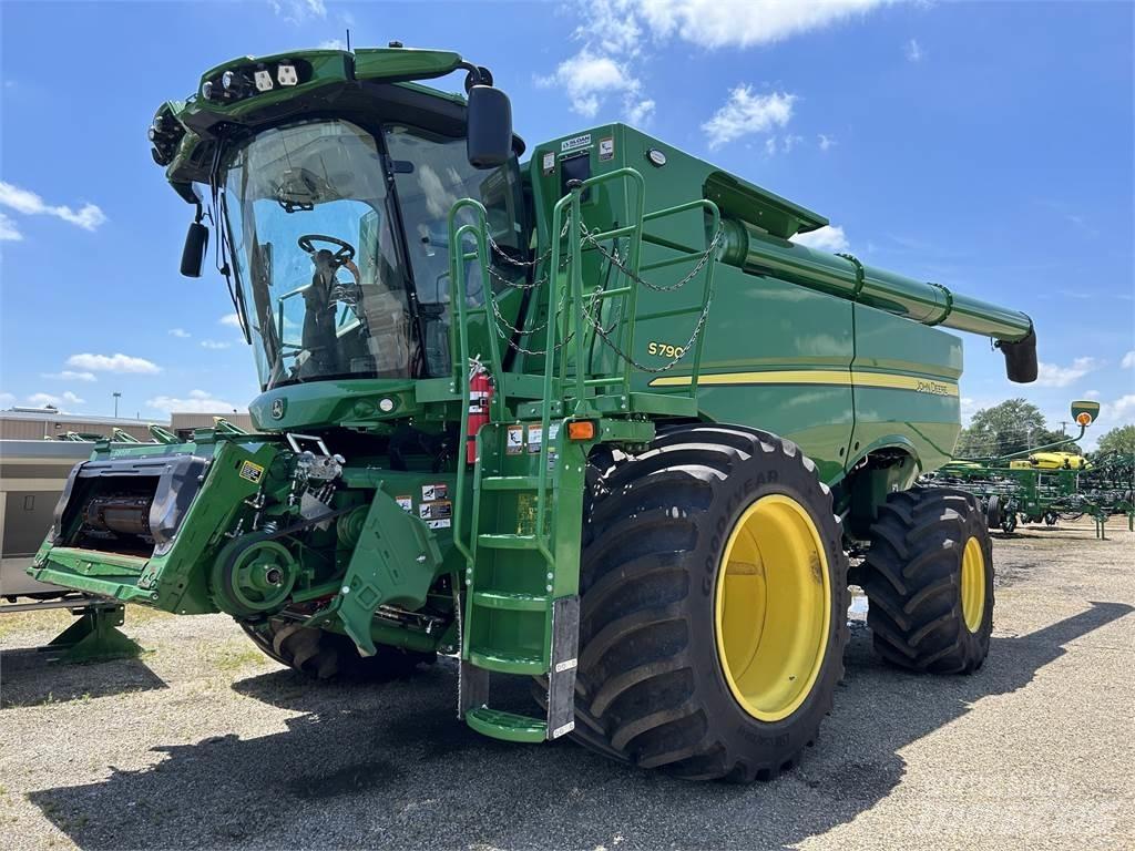 John Deere S790 Θεριζοαλωνιστικές μηχανές